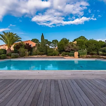 Plage A Pied : Mini Villa Saint-Cyprien Lecci Extérieur photo